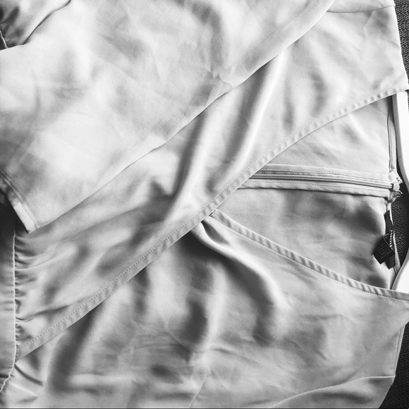 Forever 21 beige romper - Picture 2 of 3